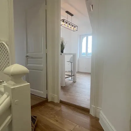 100 M De La Mer, Sauna, Wifi