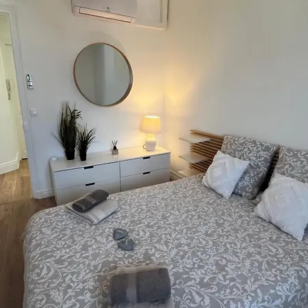 100 M De La Mer, Sauna, Wifi *