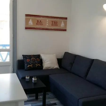 100 M De La Mer, Sauna, Wifi *