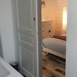 100 M De La Mer, Sauna, Wifi شقة
