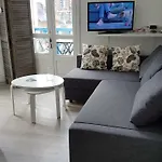 شقة 100 M De La Mer, Sauna, Wifi
