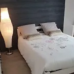 100 M De La Mer, Sauna, Wifi * מרס-לה-באן