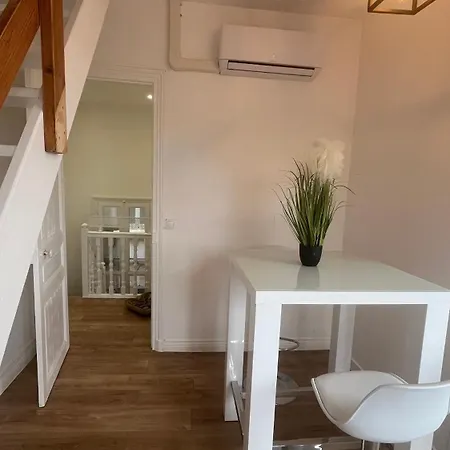 100 M De La Mer, Sauna, Wifi *