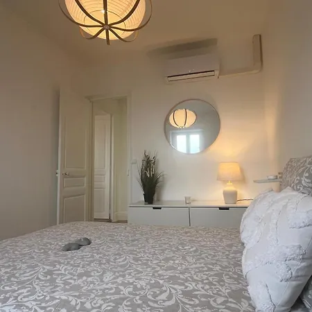 100 M De La Mer, Sauna, Wifi * مير-لي-بان