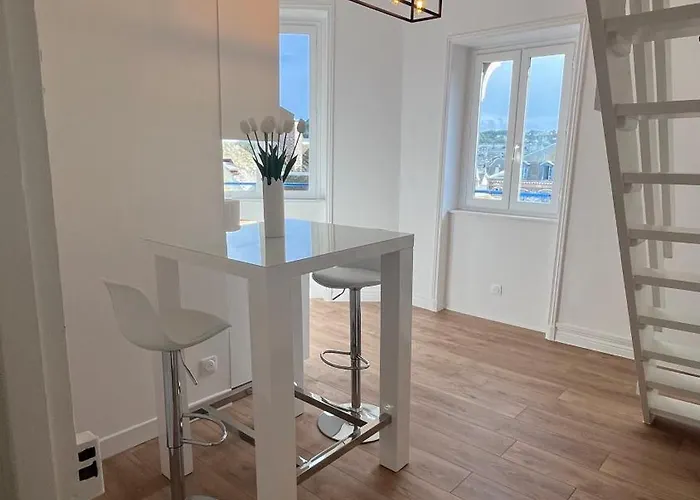 100 M De La Mer, Sauna, Wifi Apartment *